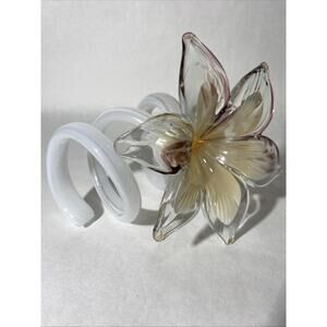 Vintage Murano Hand Blown Glass Lily Flower Art Glass Spiral Stem 7”